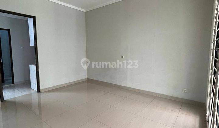 Jual Rumah Bersih Terawat Dekat Stasiun Jurangmangu Tangsel 2