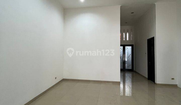 Rumah Siap Huni High Ceiling Cocok Untuk Keluarga Besar 2