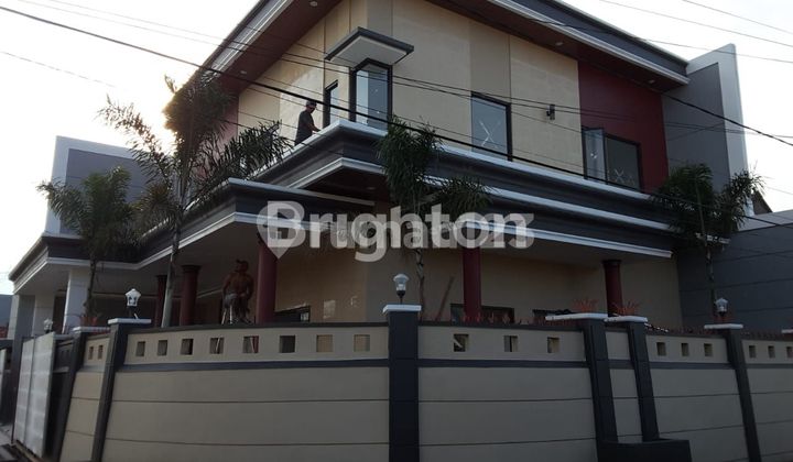 DIJUAL RUMAH MEWAH 2 LANTAI HOOK SIAP HUNI HARGA MURAH