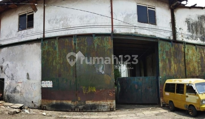 Silver Warehouse Land Area 4000m2 Near Port