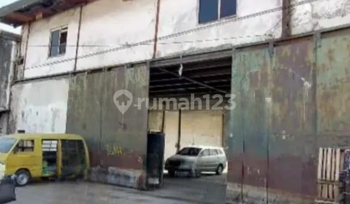 Silver Warehouse Land Area 4000m2 Near Port