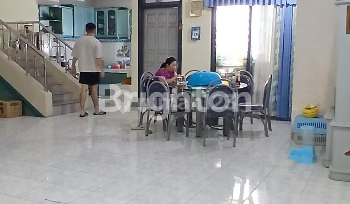 FOR SALE: PETEMON HOUSE, STURDY BUILDING 2