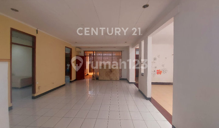 Rumah Terawat di Kembar Mas Bandung Lokasi Aman Bebas Banjir Rumah Terawat di Kembar Mas Bandung Lokasi Aman Bebas Banjir