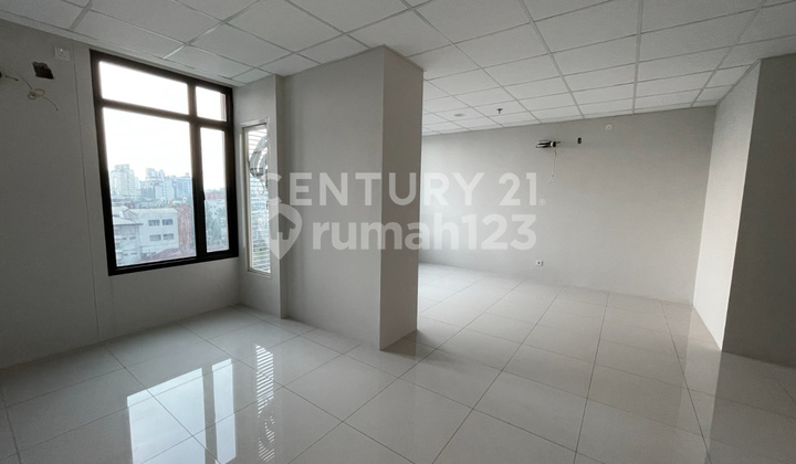 Disewakan Unit Ruang Kantor Di HQuarters Asia Afrika Bandung 2