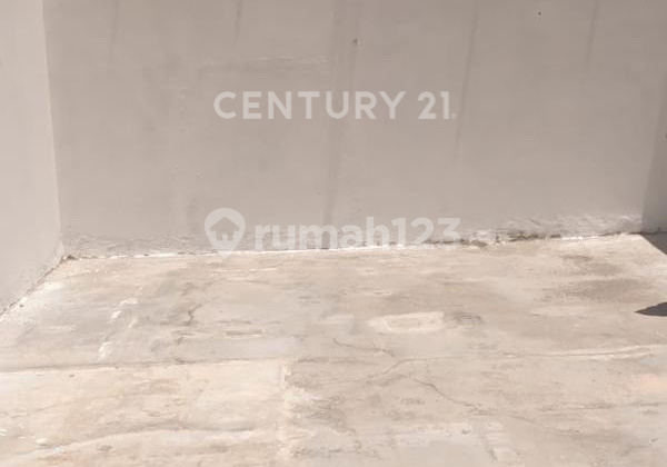 For Rent Strategic 2-Storey Shop House in Cibaduyut 2