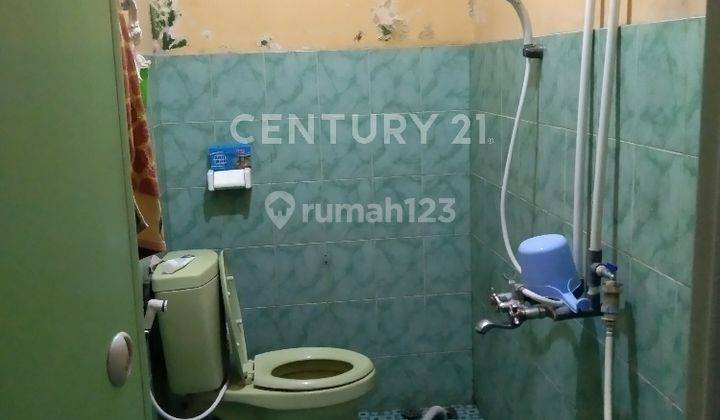 Rumah  Tinggal + Rumah Kost 7 Kamar Di Sayap Mekarwangi/Soetta 2