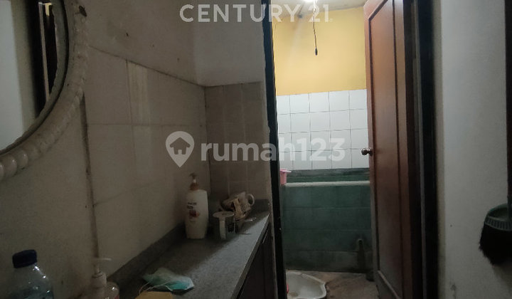 Warehouse for Rent in Pasteur Wing Near Toll Gate Entrance