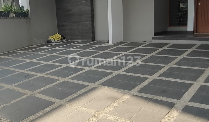 Rumah Bagus 2 Lantai Di Budi Luhur Siap Huni Rumah Bagus 2 Lantai Di Budi Luhur Siap Huni