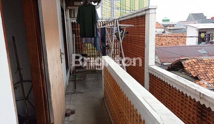 Rumah Strategis  2 Lantai Pasar Manggis Setiabudi Jakarta Selatan 2