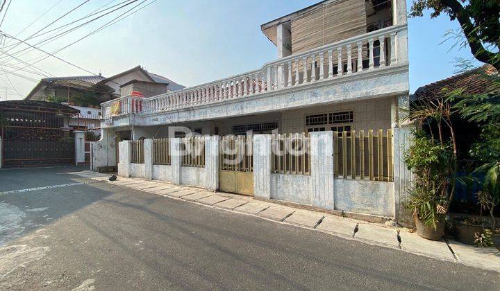 Rumah Strategis Hitung Tanah Belakang Tunas Toyota Sukabumi Utara Kebon Jeruk Jakarta Barat 1