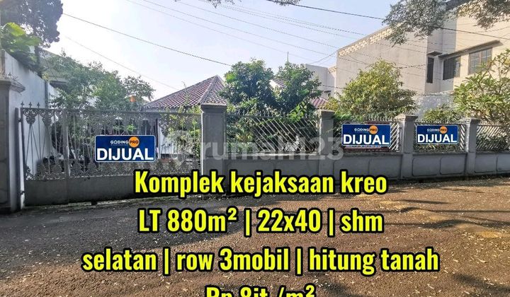 Kesempatan Langka! Lahan 880 M² 22X40 di Komplek Kejaksaan - Cocok Bangun Rumah Mewah atau Cluster