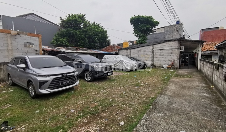 Lokasi Emas! Murah Masih Nego! Tanah Kotak Rata Lebar 10 Meter Bonus 2 Kontrakan Strategis 100 Meter ke Jalan Bang Pitung Rawabelong Jakarta Barat