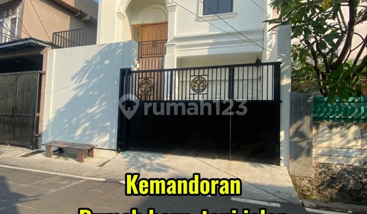 Lokasi Emas! Harga Masih Nego! Rumah Baru 3 Lantai Lebar 10 Meter Strategis Kemandoran 100 Meter ke Jalan Utama Bang Pitung Jakarta Barat 2