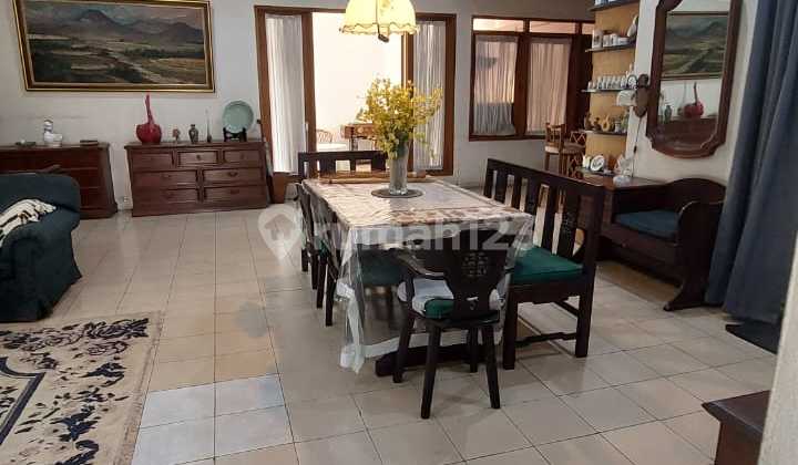 Strategic House Negotiable Price in Saleh Palmerah Complex Near Binus Kijang Campus West Jakarta 2