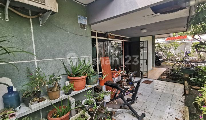 Rumah Hitung Tanah Strategis Komplek Migas Nego Tipis Kemanggisan Jakarta Barat 2