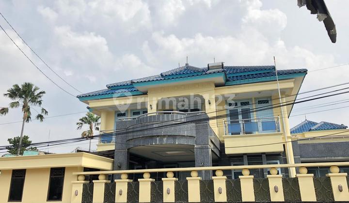 Ready-to-Occupy House on Sulaiman Street Near Pasar Kembang Rawabelong, West Jakarta 2