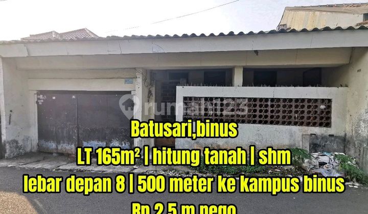 Land Measuring House on Flamboyan Road, Batusari, West Jakarta