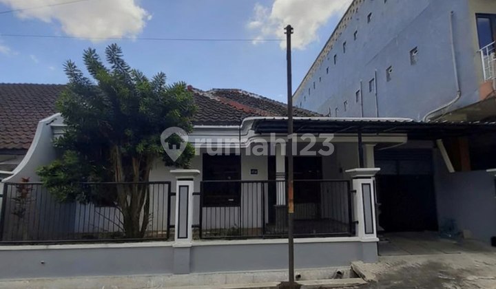 For Sale House in Ikan Ikan Borobudur Area, Blimbing, Malang 2