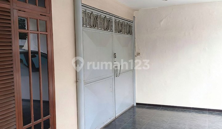 Dijual Rumah 3 Lantai Daerah Bunga Bunga Lowokwaru Malang 2