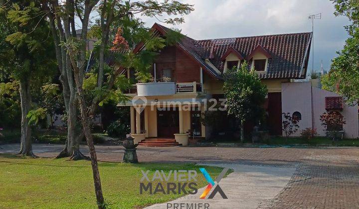 Rumah Villa Super Mewah di Batu dijual Seharga Tanah di daerah Metro 1