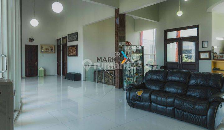 Rumah Mewah dijual di Ijen Nirwana Malang posisi Hook 2