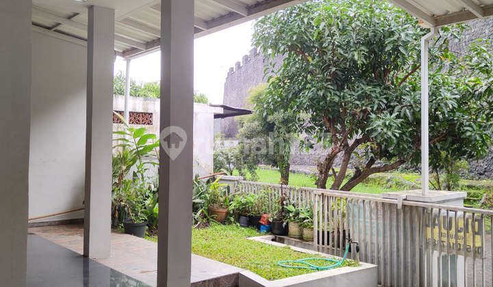 *Dijual Rumah cantik siap huni, terawat, semi firnish di VPT Malang* 2