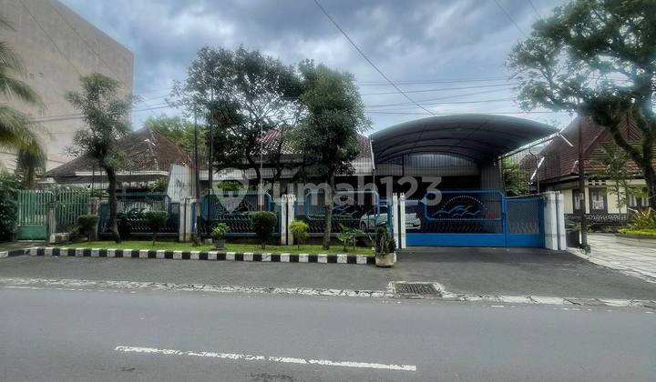 Dijual Rumah Mewah Strategis di Pusat Kota Area Gunung - gunung, Klojen Malang Selangkah dari Jalan Ijen Boulevard  2