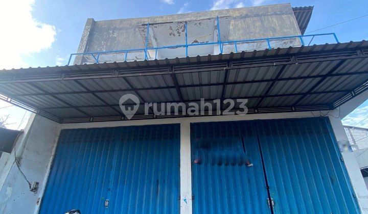 For rent: shop house in Karanglo near Singosari Malang Toll Gate, corner lot position. For rent: shop house in Karanglo near Singosari Malang Toll Gate, corner lot position.