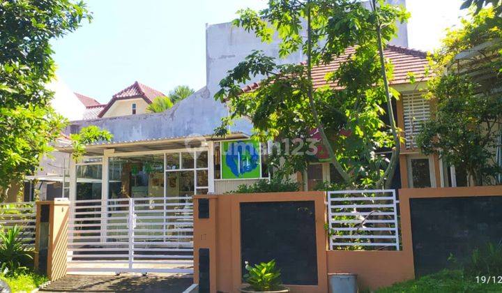 Di Jual Rumah Mewah Di Villa Golf Araya 
 2