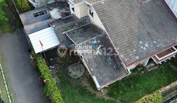 Dijual Rumah Klasik 2 Lantai Posisi Hook di Daerah Gunung - Gunung, Kota Malang