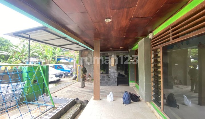 For rent: house/commercial space in a strategic location, city center, Klojen - Malang