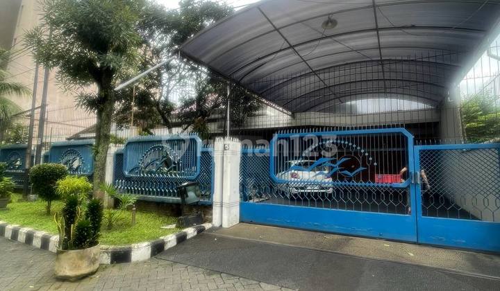 Dijual Rumah Mewah Strategis di Pusat Kota Area Gunung - gunung, Klojen Malang Selangkah dari Jalan Ijen Boulevard  1