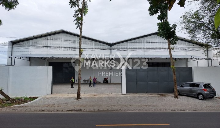 Warehouse for Rent on Karangpandan Main Roadside, Pakisaji, Malang (2 Units, Must Rent Both)