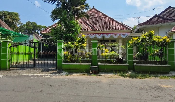Ual Cepat Nego Sampe Deal Rumah Classic Terawat Lokasi Daerah Gunung-Gunung Klojen Malang