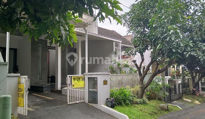 *Dijual Rumah cantik siap huni, terawat, semi firnish di VPT Malang* 1