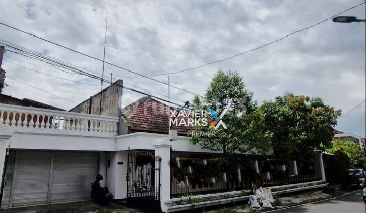 Rumah Klasik 1.5 Lantai di Tidar Bawah, Kota Malang