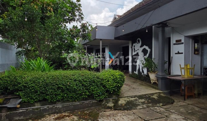 FOR SALE CLASSIC HOUSE ON GUNUNG-GUNUNG STREET MALANG 2