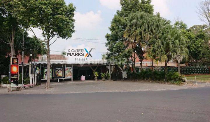 DISEWAKAN RUANG USAHA EX RESTO POSISI HOOK LOKASI STRATEGIS DI IJEN, MALANG 1