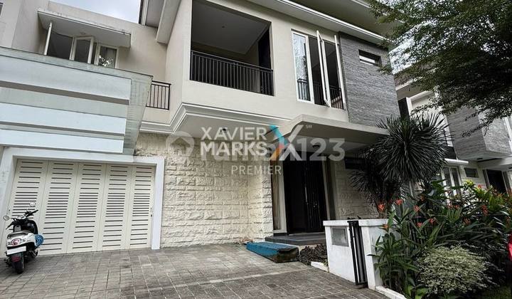 Rumah Design Modern Full Furnish di Greenwood Golf Kota Araya Malang Rumah Design Modern Full Furnish di Greenwood Golf Kota Araya Malang