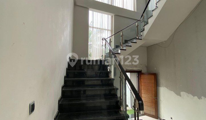 Ready-to-Occupy House on Poros Raya Permata Jingga, Lowokwaru, Malang 2