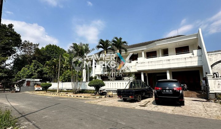 Rumah Megah 2 Lantai Jalan Raya Langsep, Kota Malang 2