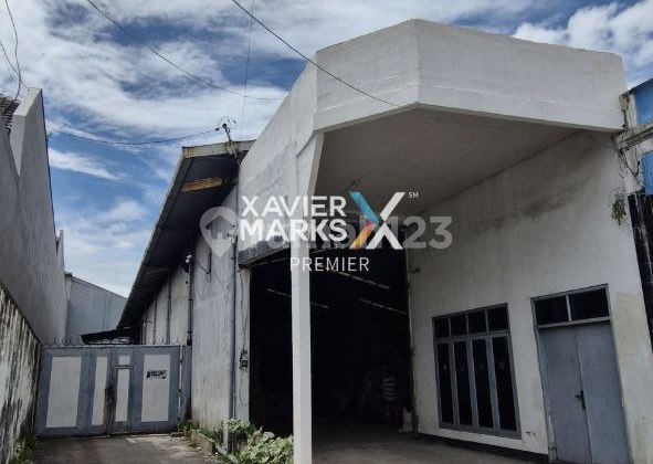 FOR RENT: 1200 SQ M WAREHOUSE ON SINGOSARI MAIN ROAD, MALANG