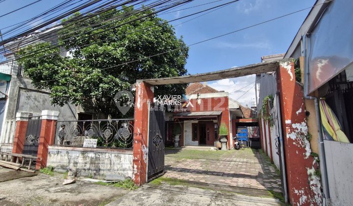 Rumah Hitung Tanah di Poros Jalan Raya Lawang Malang