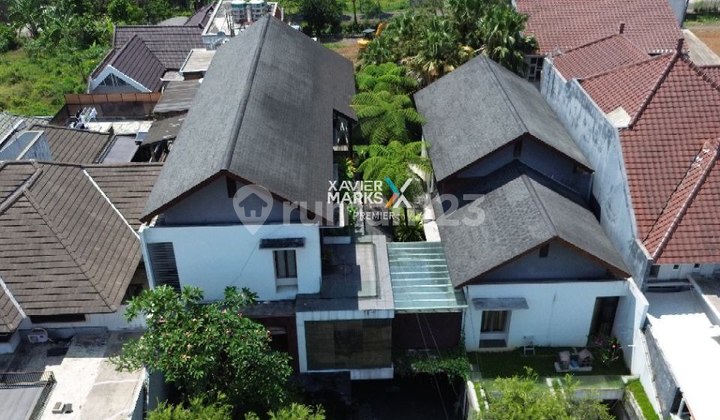 Rumah Modern 3 Lantai Resort Vibes di Puncak Dieng, Malang Rumah Modern 3 Lantai Resort Vibes di Puncak Dieng, Malang