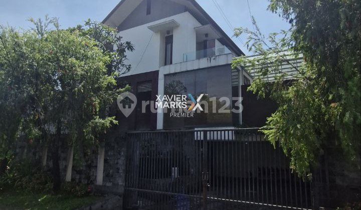 Modern 3-Story House with Resort Vibes in Puncak Dieng, Malang 2