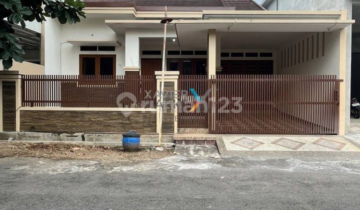 Well-Maintained Minimalist House in Jalan Candi Area, Suhat, Malang City Well-Maintained Minimalist House in Jalan Candi Area, Suhat, Malang City