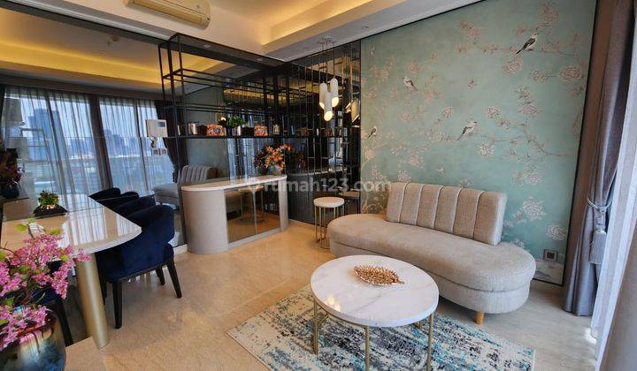 Apartemen Mewah, 2 BR, Private Lift, Full Marmer di Menteng Park 1