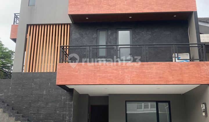 3-Storey House, Corner, Elevator, in Feronia Alam Sutera (Can)