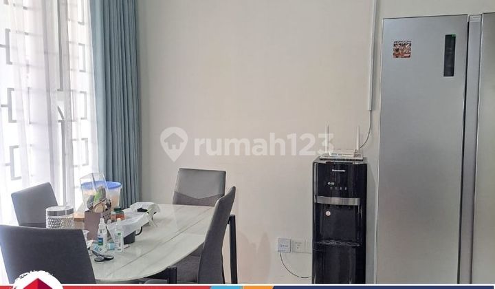 Jual rumah semi furnish di daerah jgc,jakarta timur 2