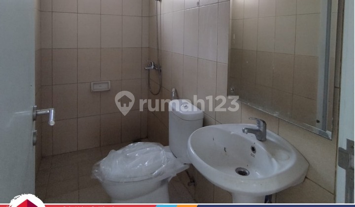 Jual Rumah murah dan bersih di Cluster Thames JGC, Cakung 2